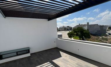 CASA MP EN PRIVADA SAN ANGEL IV