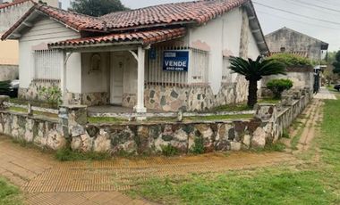 VENTA CASA IDEAL EMPRENDIMIENTO BUENA ZONIFICACION BERNAL ESTE