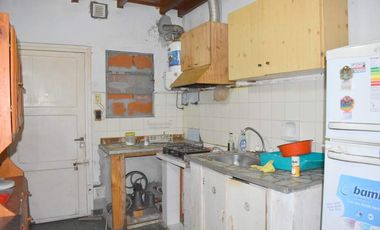 CASA CON PARQUE