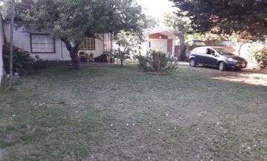 CASA CON PARQUE