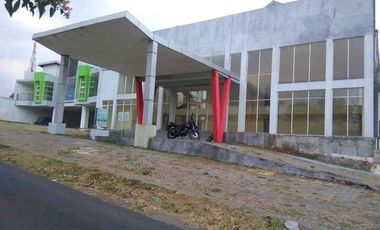 Gedung Hotel 68 Kamar Luas 3.490 area Jatim Park Batu Malang