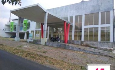 Gedung Hotel 68 Kamar Luas 3.490 area Jatim Park Batu Malang