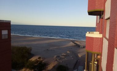 MUY BUEN DEPARTAMENTO: A SOLO 30 mts DEL MAR
