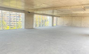 Estupenda Oficina en Vitacura (UF 0,35  / Xm2)