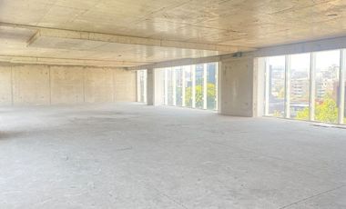 Estupenda Oficina en Vitacura (UF 0,35  / Xm2)