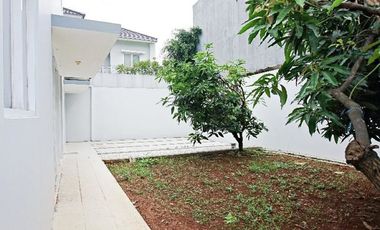 DIJUAL/DISEWA RUMAH VASSA LAKE LIPPO CIKARANG FULL NEW SET GORDYN & VITRAGE