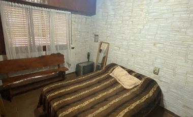 Casa en venta con dos viviendas, sobre lote de 10 x 16.