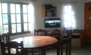 CASA / Merlo SAN LUIS .- A pocas cuadras de la terminal.