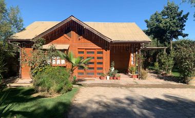 Hermosa parcela con 2 casas y piscina