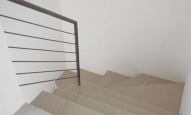 End unit,House and Lot w/ Balcony and Tiles in Cavite