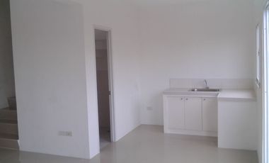 End unit,House and Lot w/ Balcony and Tiles in Cavite