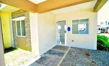 End unit,House and Lot w/ Balcony and Tiles in Cavite