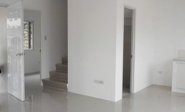End unit,House and Lot w/ Balcony and Tiles in Cavite