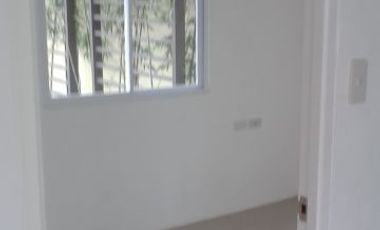 End unit,House and Lot w/ Balcony and Tiles in Cavite