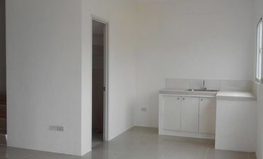 End unit,House and Lot w/ Balcony and Tiles in Cavite