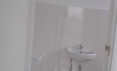 End unit,House and Lot w/ Balcony and Tiles in Cavite