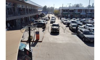Se arrienda local comercial en Buin