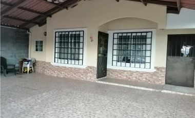 CHORRERA / VILLAS DE MONTELIMAR / 3 HABITACIONES / 225m2 / TERRAZA / Y