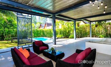 Private beautiful pool villa in Koh Chang
