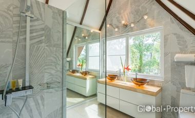 Private beautiful pool villa in Koh Chang