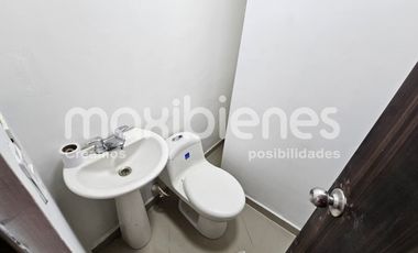 oficina en arriendo en  calle larga. Cod A67233