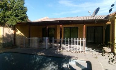 Casa en Venta en Casa en venta en Avenida Los Carrera.