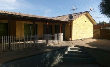 Casa en Venta en Casa en venta en Avenida Los Carrera.