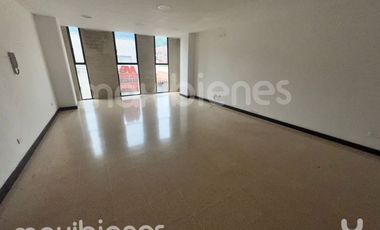 oficina en arriendo en  prado. Cod A30618