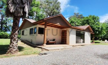 Se vende parcela con  casa en condominio de Paine