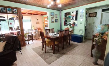 Se vende parcela con  casa en condominio de Paine