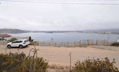 SITIO CON EXCELENTE VISTA EN LA HERRADURA