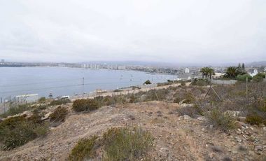 SITIO CON EXCELENTE VISTA EN LA HERRADURA