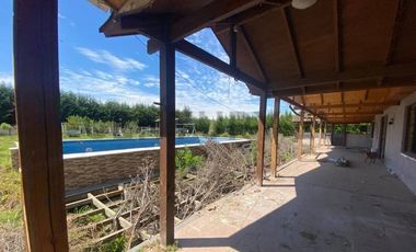 OPORTUNIDAD SE ACEPTAN OFERTAS SE VENDE CASA EN MELIPILLA PARA REMODELAR