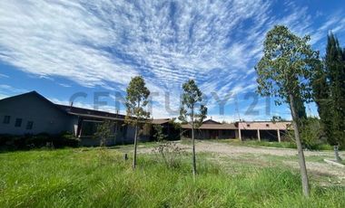 OPORTUNIDAD SE ACEPTAN OFERTAS SE VENDE CASA EN MELIPILLA PARA REMODELAR