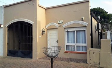 CASA COMODA Y COMPLETA