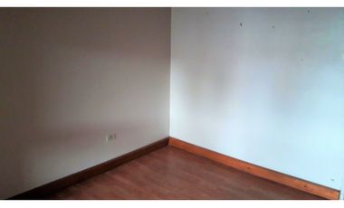 CASA COMODA Y COMPLETA