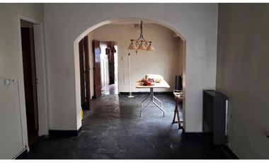 CASA COMODA Y COMPLETA