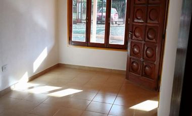 GUIDEK-STASIUK PROPIEDADES  VENDE EXCELENTE PROPIEDAD 800M2 SOBRE AV LAS AMERICA Y NICACIA SEGURA
