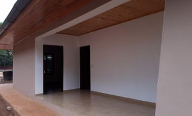 GUIDEK-STASIUK PROPIEDADES  VENDE EXCELENTE PROPIEDAD 800M2 SOBRE AV LAS AMERICA Y NICACIA SEGURA