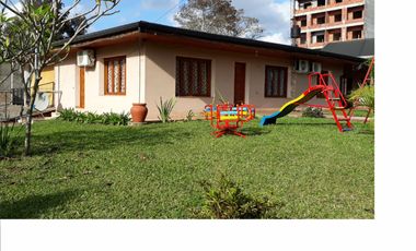 GUIDEK-STASIUK PROPIEDADES  VENDE EXCELENTE PROPIEDAD 800M2 SOBRE AV LAS AMERICA Y NICACIA SEGURA