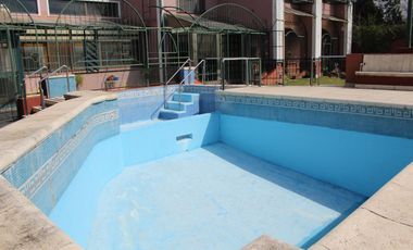 Chalet de 7 o más AMBIENTES ubicada a metros del centro de Corimayo.