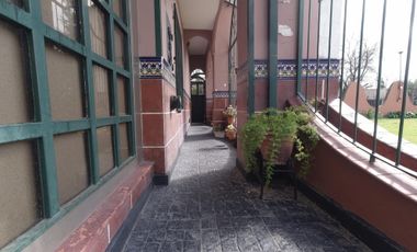 Chalet de 7 o más AMBIENTES ubicada a metros del centro de Corimayo.