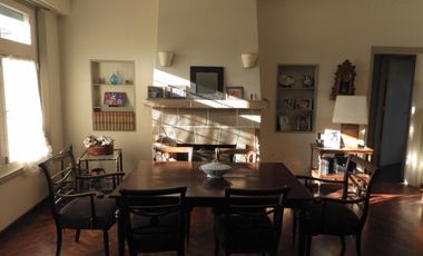 En Venta - Gran Chalet Apto Para Emprendimiento en Pleno Constitución