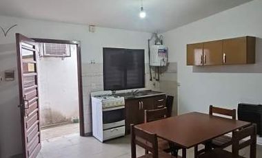 CASA EN ALQUILER (interna)- 2 DORMITORIOS - ubic.: Calle Moises Valentinuzzi 880, Rio Cuarto