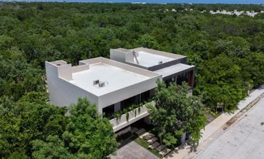 Casa con alberca privada, Jardin y cocina equipada, residencial de lujo con amen