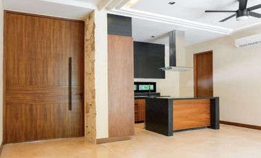 Casa con alberca privada, Jardin y cocina equipada, residencial de lujo con amen