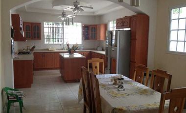 ALQUILER CASA AMOBLADA COLÓN