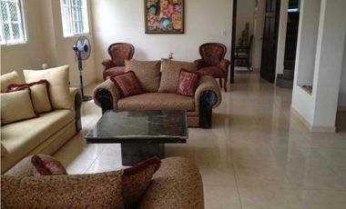 ALQUILER CASA AMOBLADA COLÓN