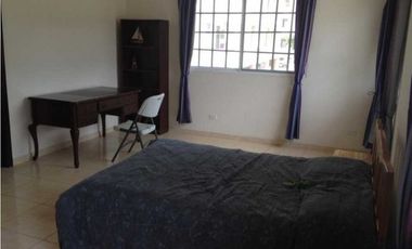 ALQUILER CASA AMOBLADA COLÓN