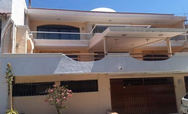 EN VENTA CASA EN ACAPULCO DORADO, FRACCIONAMIENTO MOZIMBA, VISTA A LA BAHIA